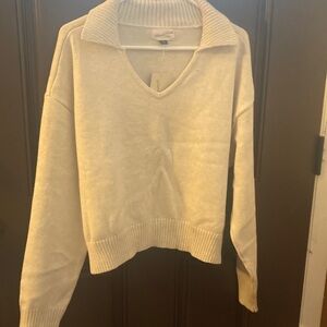 Universal Thread Beige V-Neck Women's Sweater